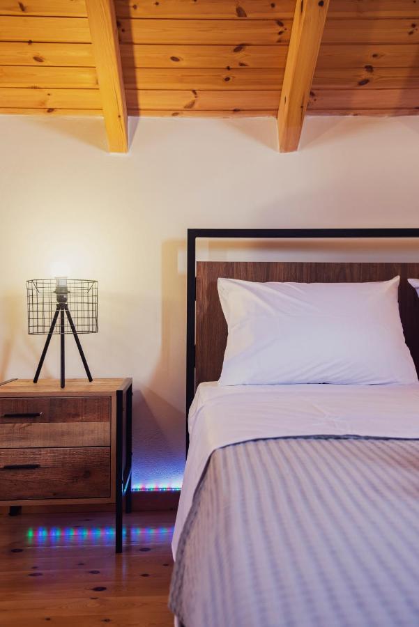 Burnelia Vacation House Lefkimmi  Bagian luar foto