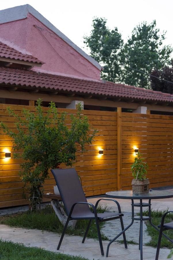 Burnelia Vacation House Lefkimmi  Bagian luar foto