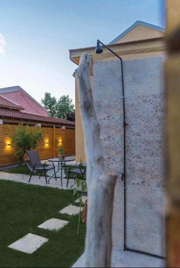 Burnelia Vacation House Lefkimmi  Bagian luar foto