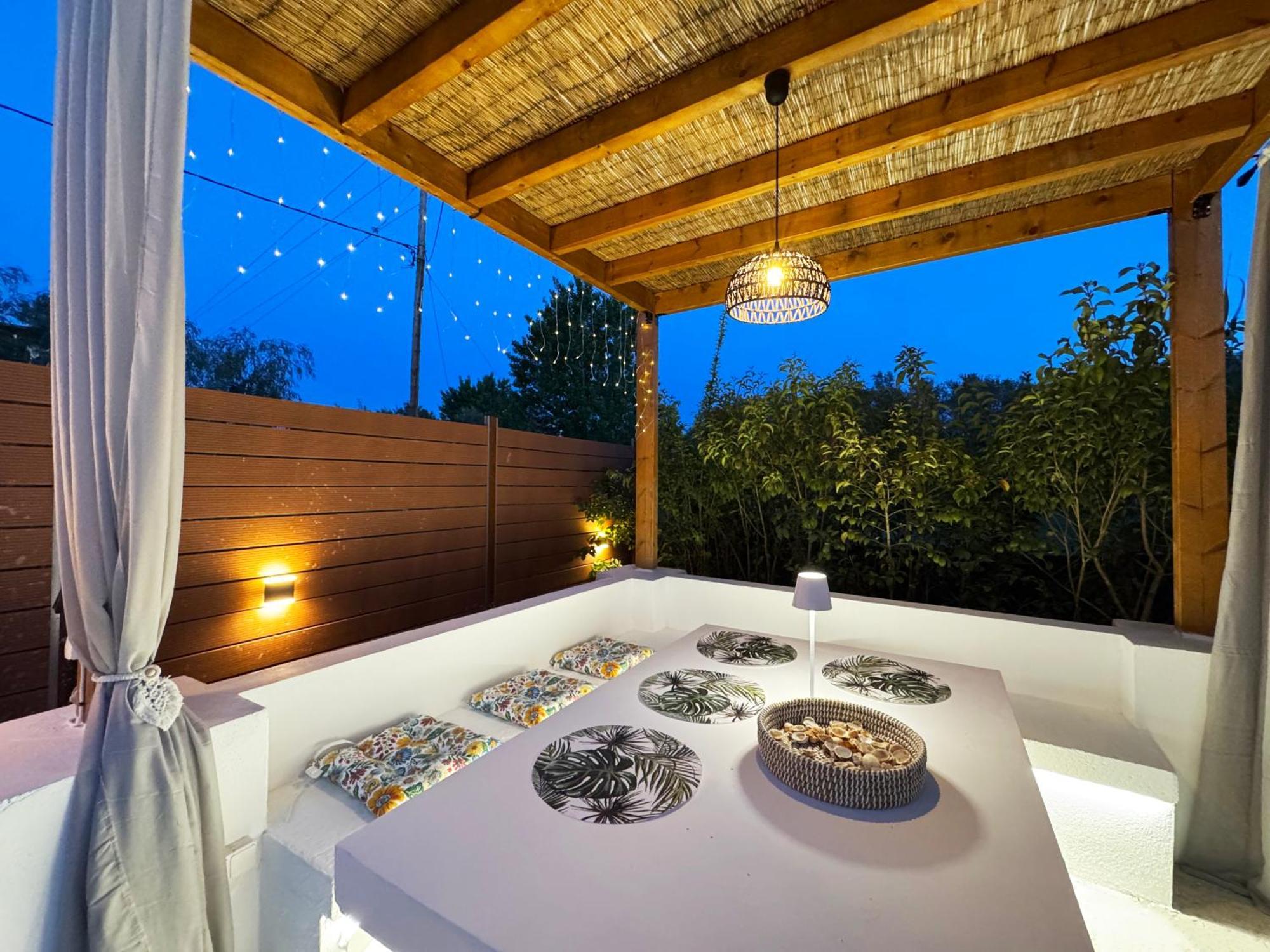 Burnelia Vacation House Lefkimmi  Bagian luar foto