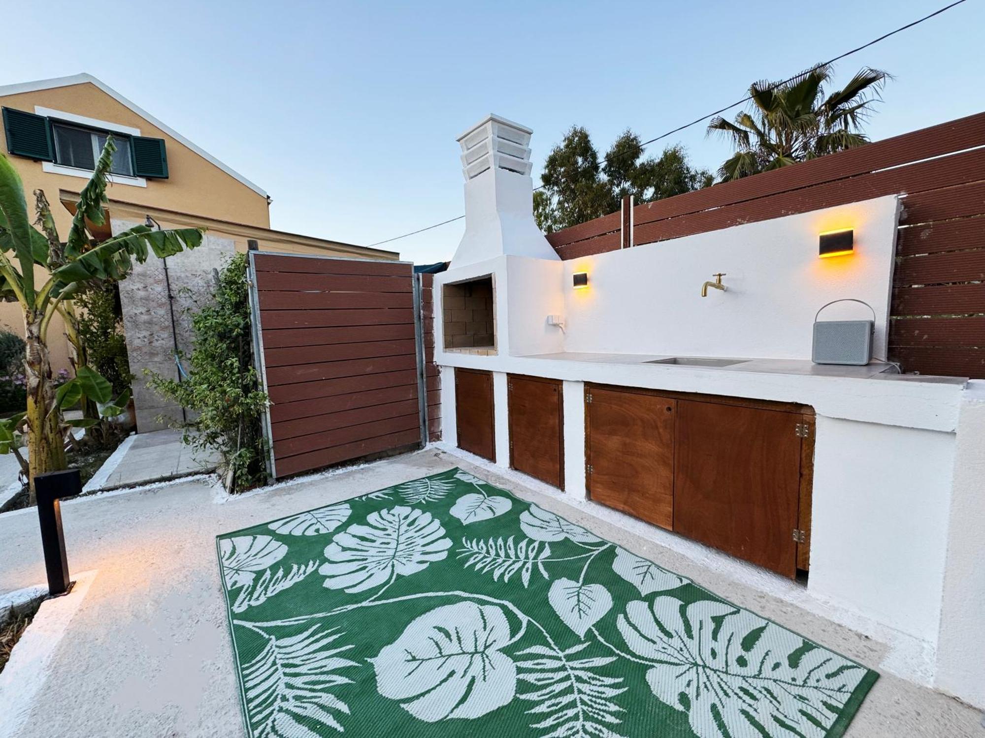 Burnelia Vacation House Lefkimmi  Bagian luar foto